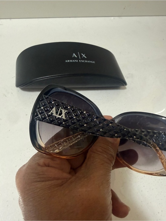 Armani exchange Oversized Women\'s Sunglasses - Black Gradient main image 5
